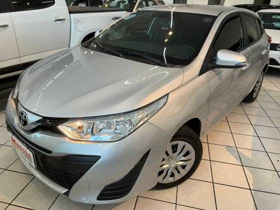 TOYOTA YARIS 1.3 16V FLEX XL LIVE MULTIDRIVE TOYOTA YARIS 1.3 16V FLEX XL LIVE MULTIDRIVE